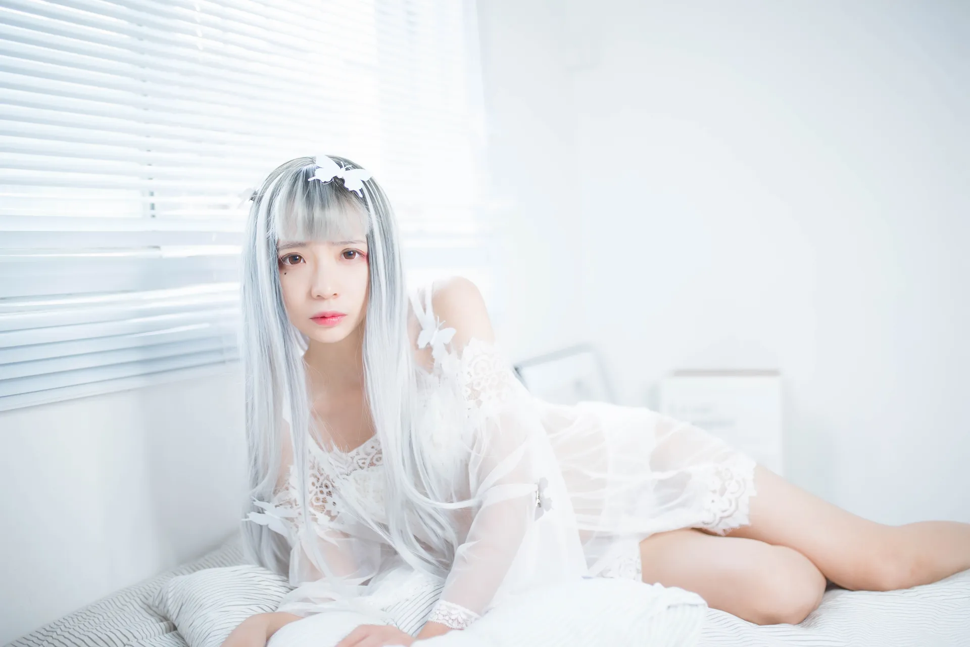 疯猫ss - 透明白沙 [33P-145MB]