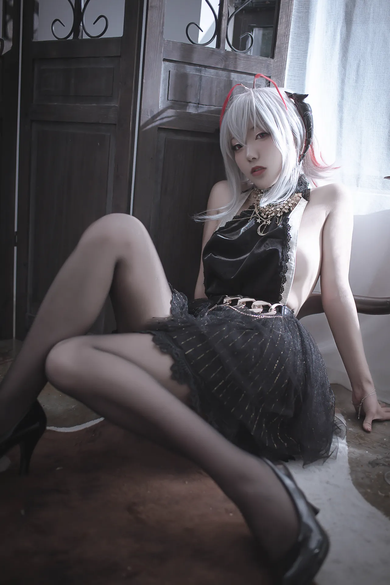 切切celia - 明日方舟 W 礼服 [20P-150MB]
