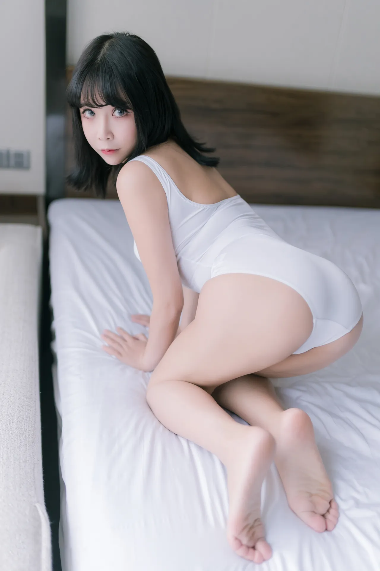 抱走莫子aa – 大姐姐 [41P-142MB]