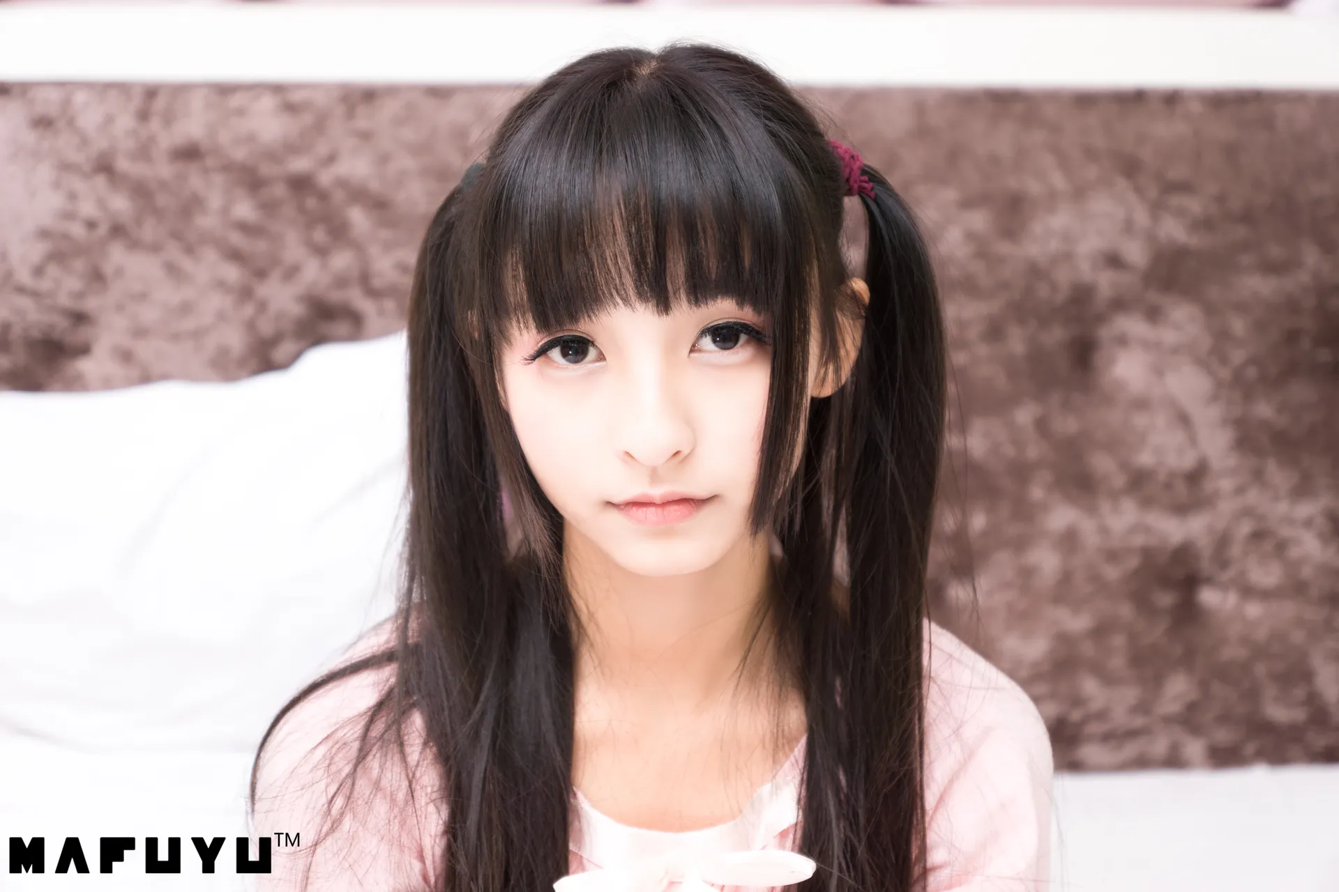 神楽坂真冬 - 粉白系列 [106P1V-1.45GB]