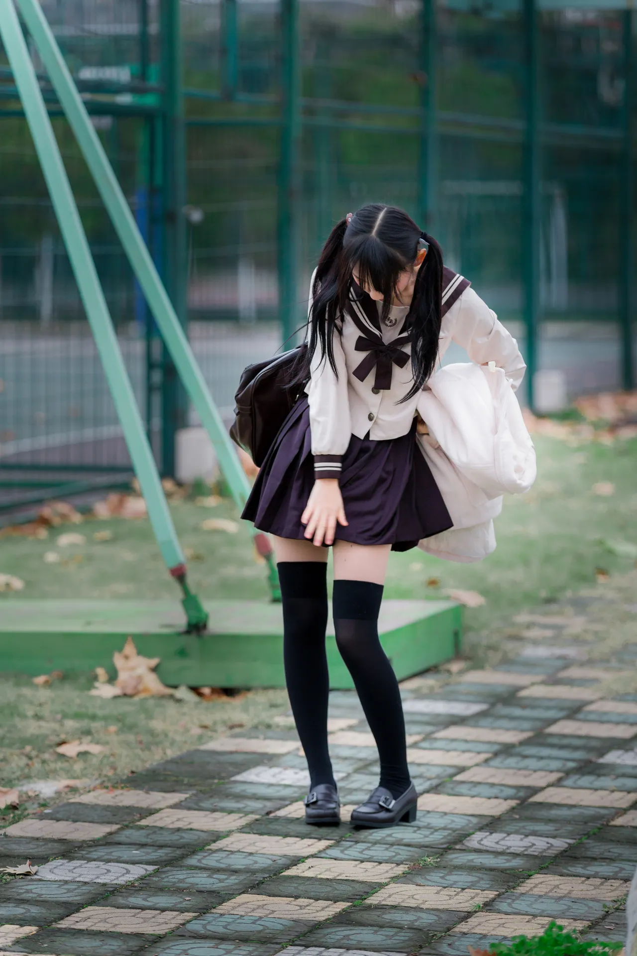 神楽坂真冬 - 捆绑 [234P1V-3.82GB]