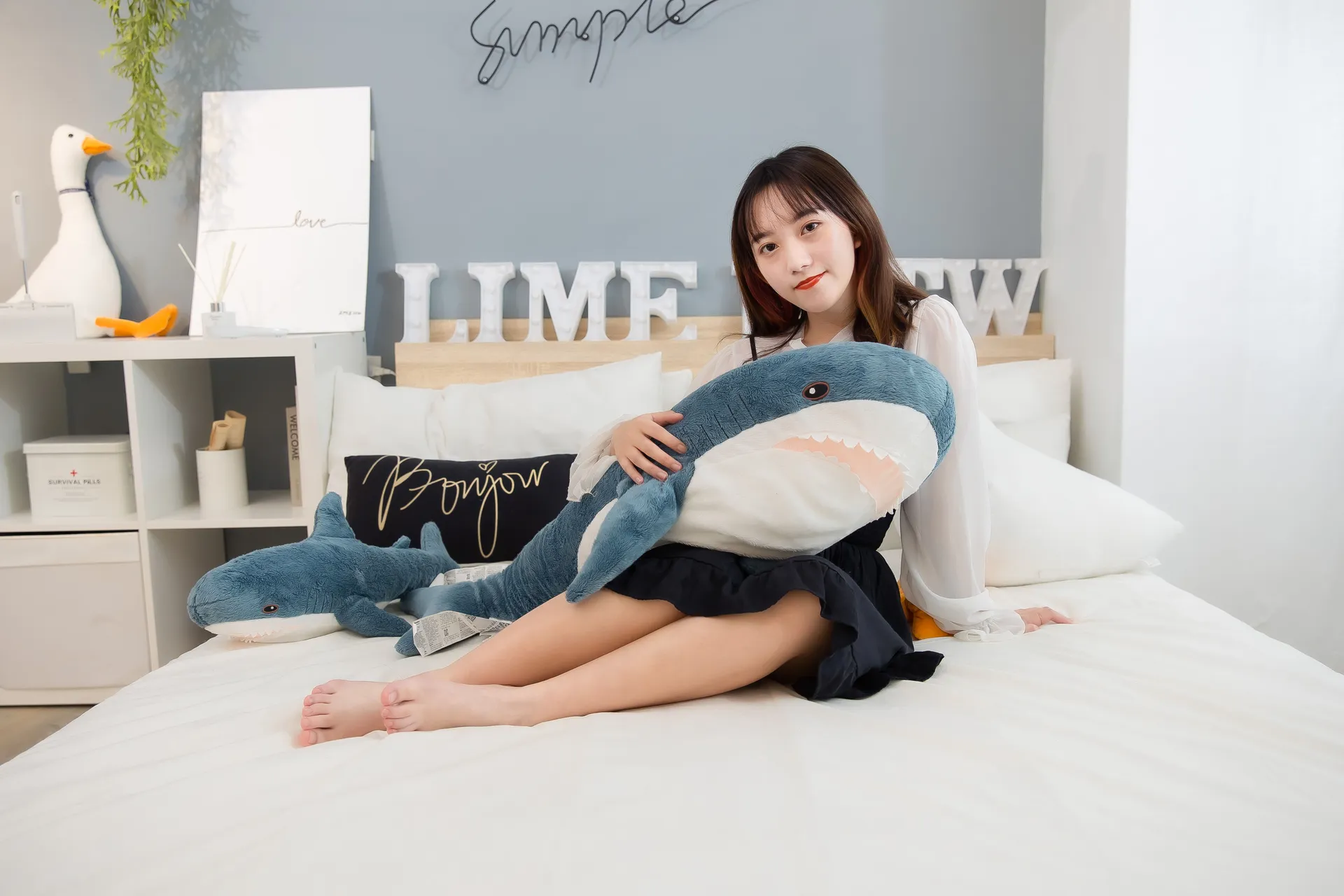 Limerence – Una 美足緊夾大鯊魚不放 真調 [145P1V-2.76GB]