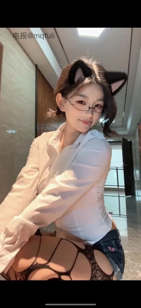 女王妹妹 - 快手 最新趣岛热舞制服视图合集 [29P136V-669MB]