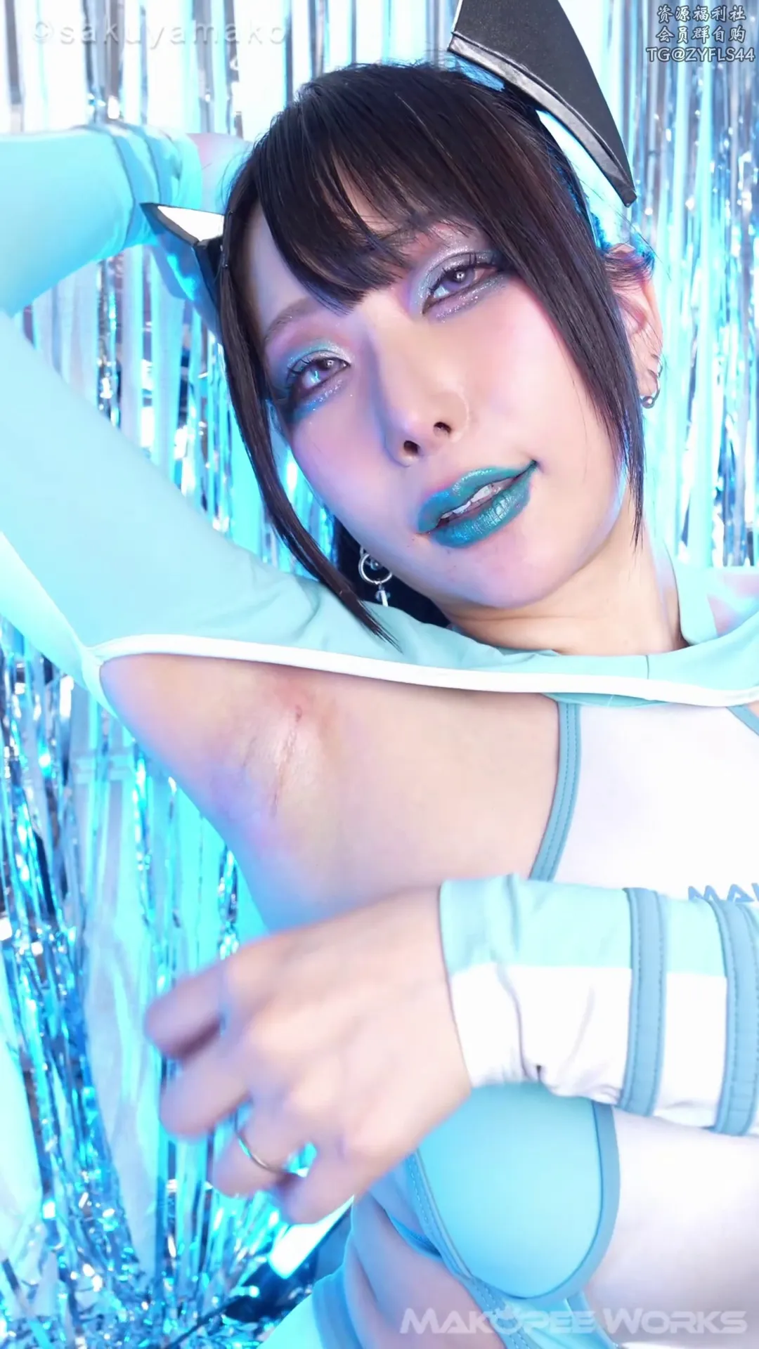 sakuyamako - 日本阿黑颜重口博主 【sakuyamako】 6.12 订阅新作 深蓝死库水制服泳衣 腋下诱惑 [0P1V-1.12GB]