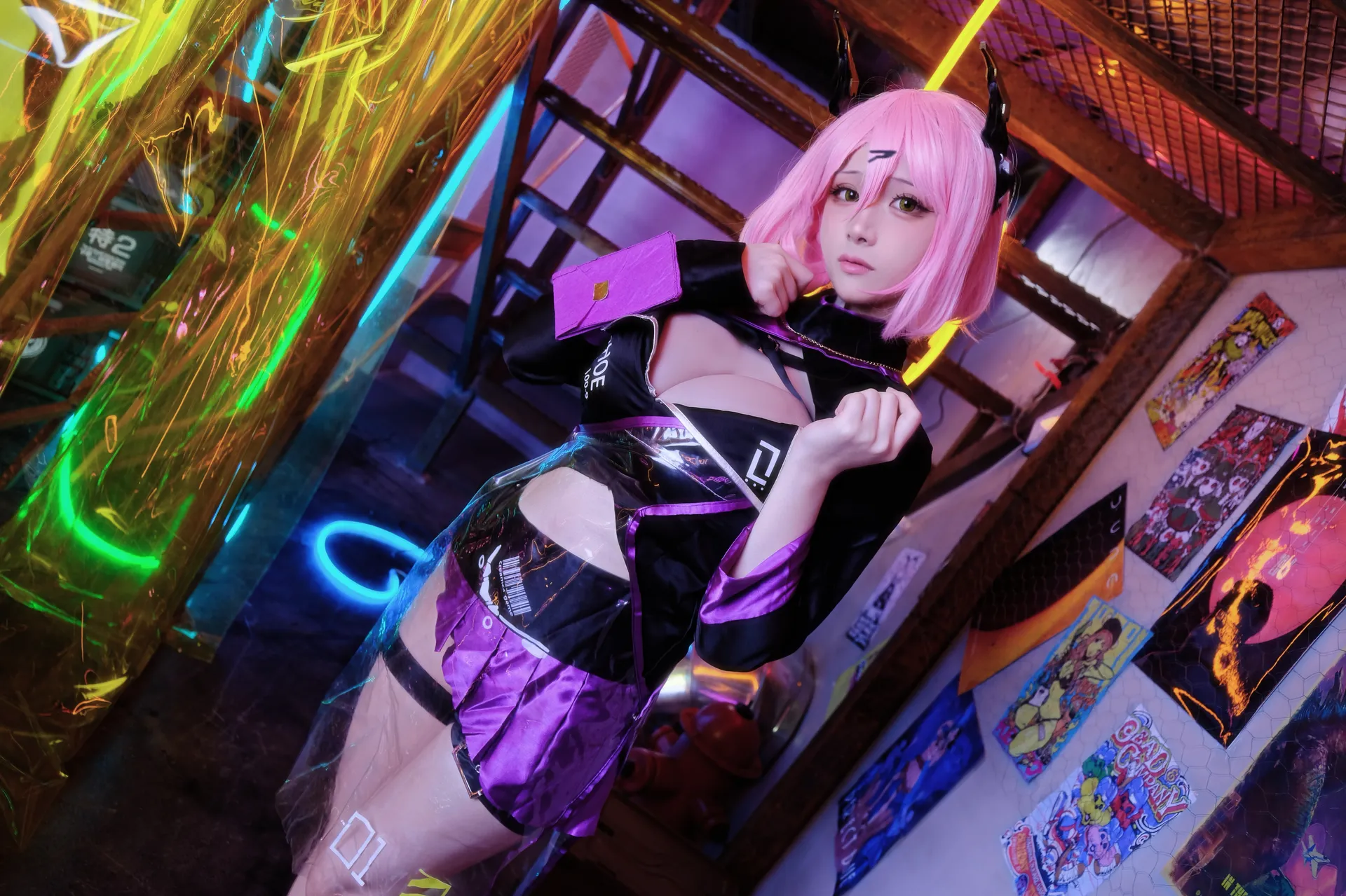 幼愛Youmeko - 泰丝 TESS Set [18P-288MB]