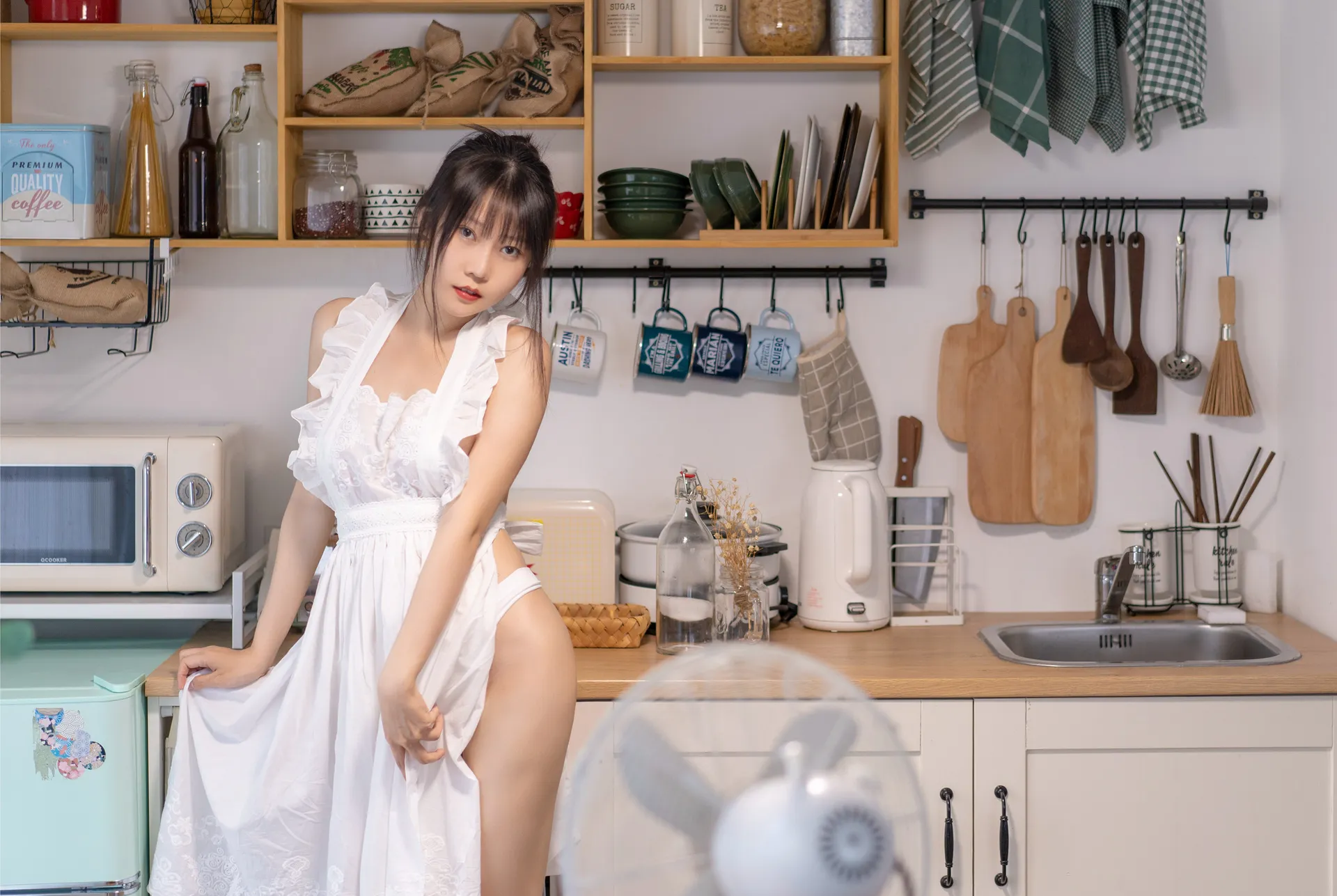 香草喵露露 – 厨娘 [55P1V-4.15GB]