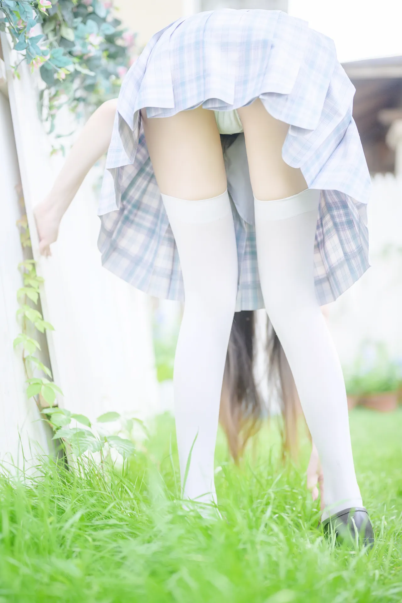香草喵露露 - 阳光庭院制服 [50P-789MB]