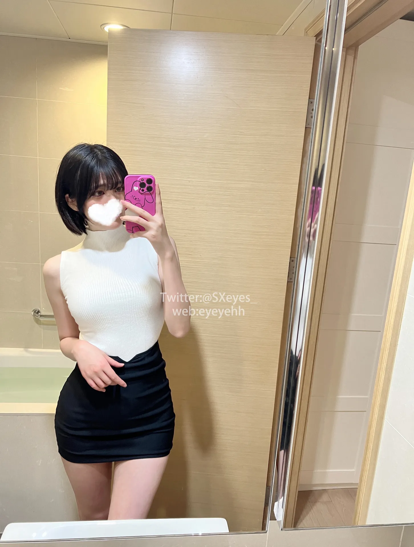 眼酱大魔王w - vol.33风吕に入る [26P1V-149MB]