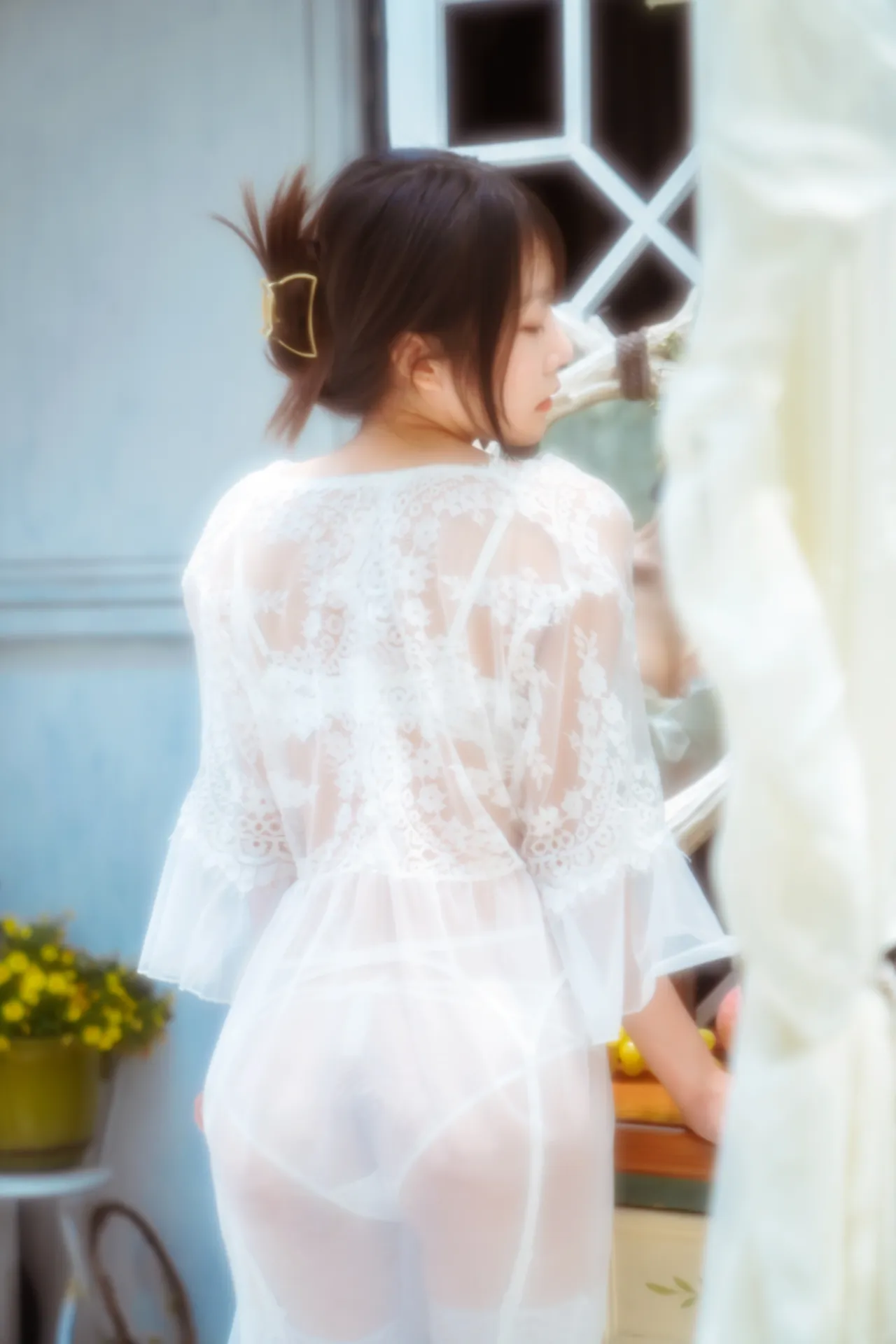 香草喵露露 - 玻璃房少女 [76P-1.37GB]