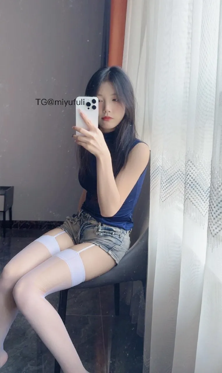 奶洋洋Oo - 抖音 最新秘语空间玉足视图合集 [159P14V-527MB]
