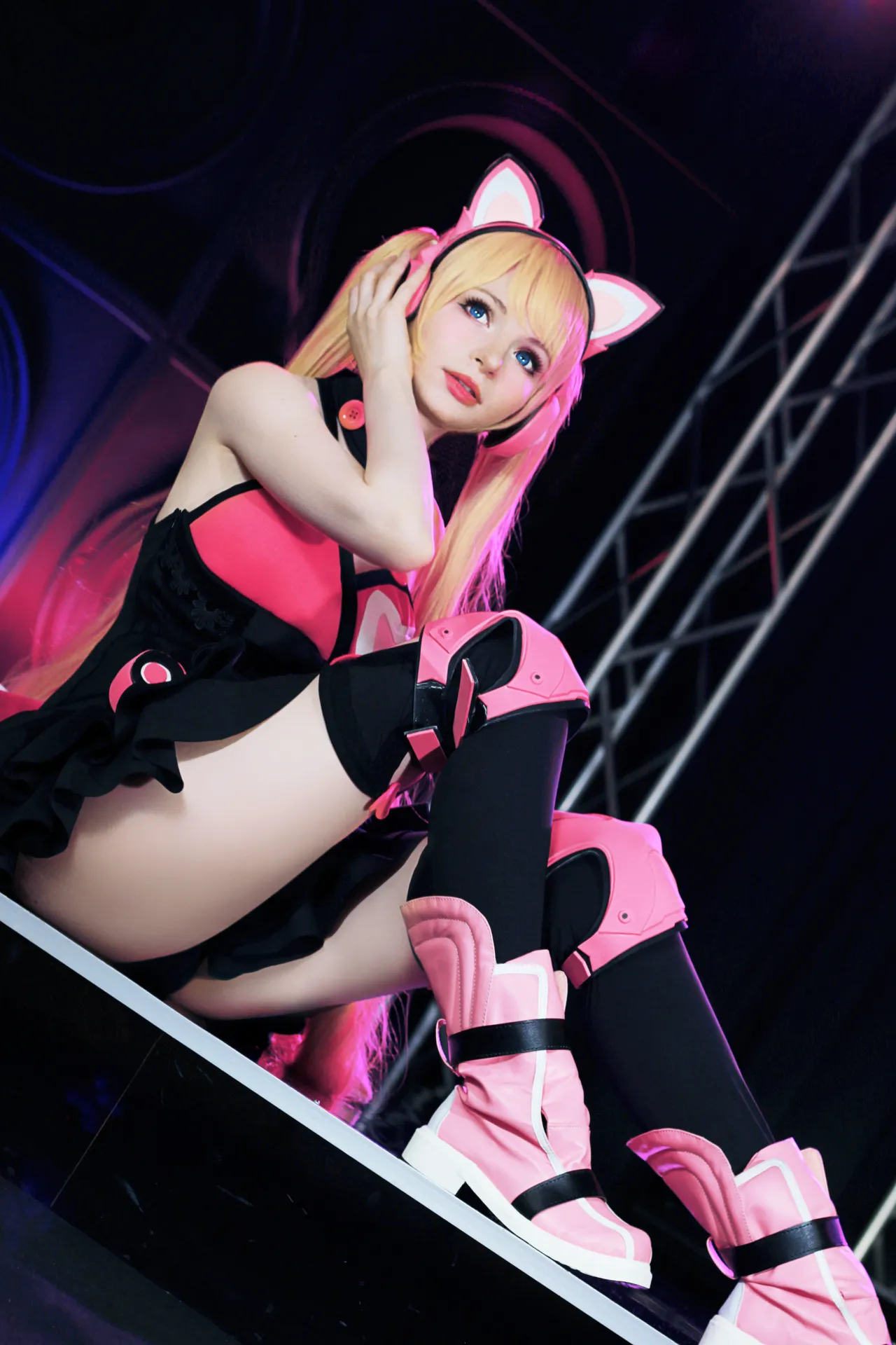 Peach milky - Lucky Chloe [8P-142MB]