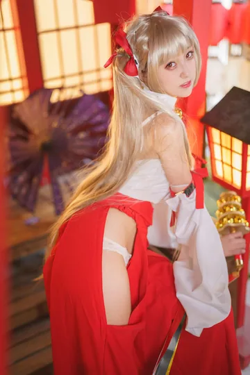 Luisa_零纱 – 碧蓝航线 可畏 巫女 [16P-374MB]