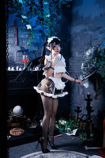 胡桃猫Kurumineko – 女仆吸血姬 [100P-1.27GB]